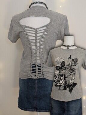 Cutout-Back Butterfly & Rose Graphic Tee - Gray